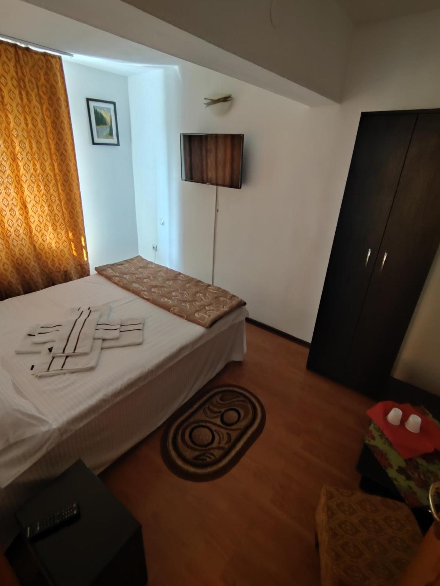 Camere De Inchiriat Edelweiss Dumbrava Roşie Exteriör bild