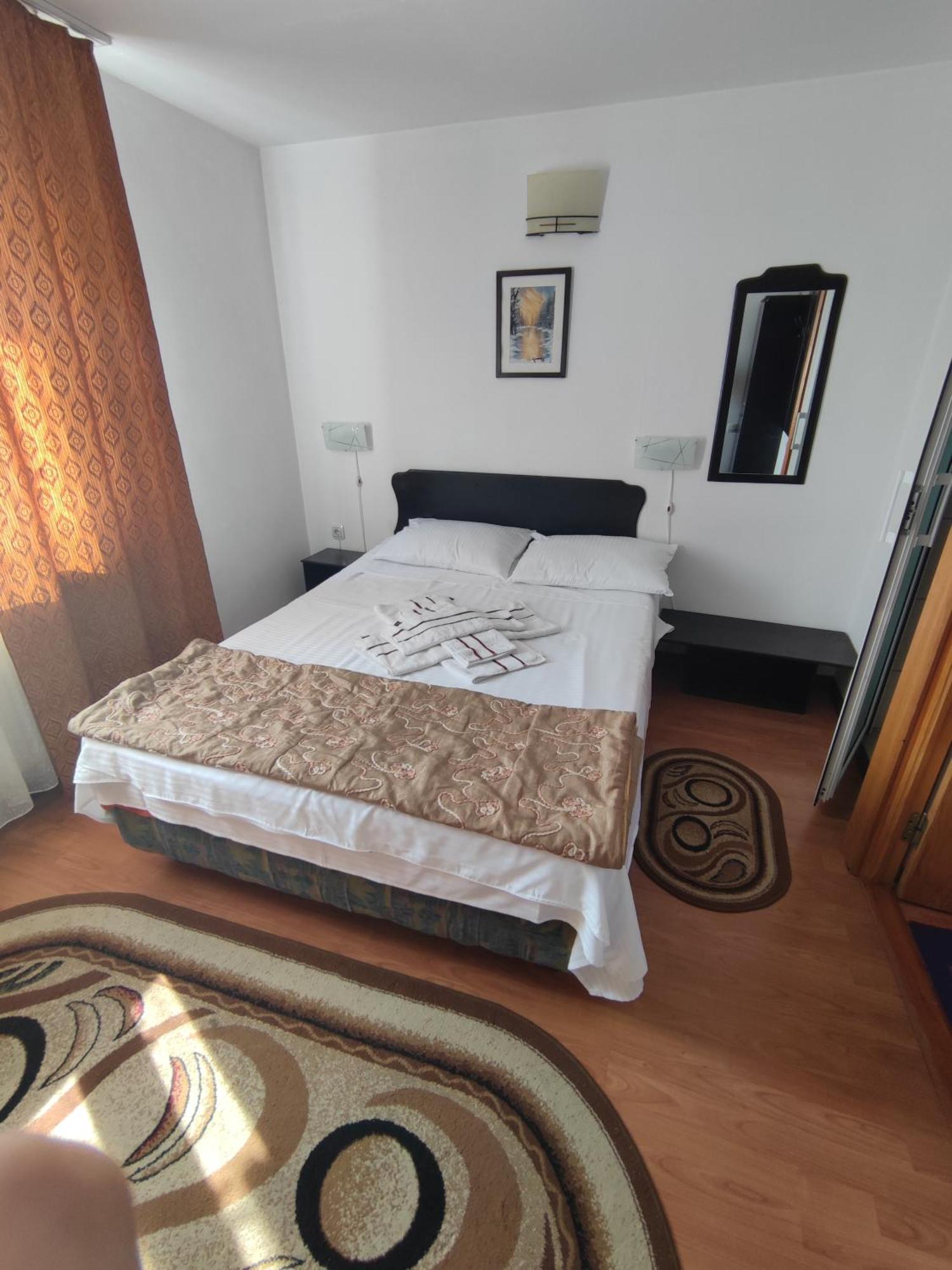 Camere De Inchiriat Edelweiss Dumbrava Roşie Exteriör bild